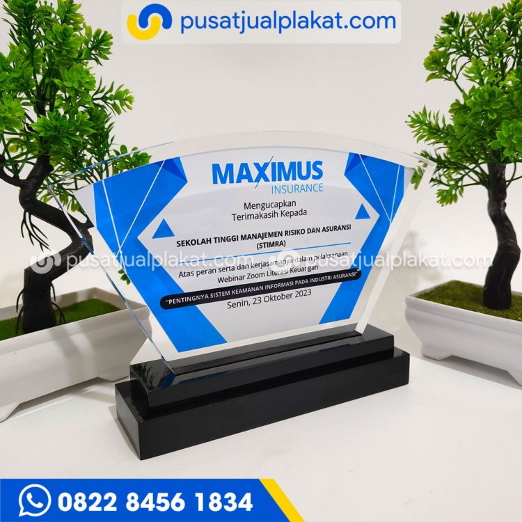 Plakat Webinar Asuransi Maximus