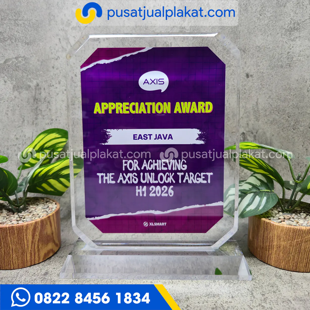 Jual Plakat AXIS Akrilik Custom Profesional dan Eksklusif
