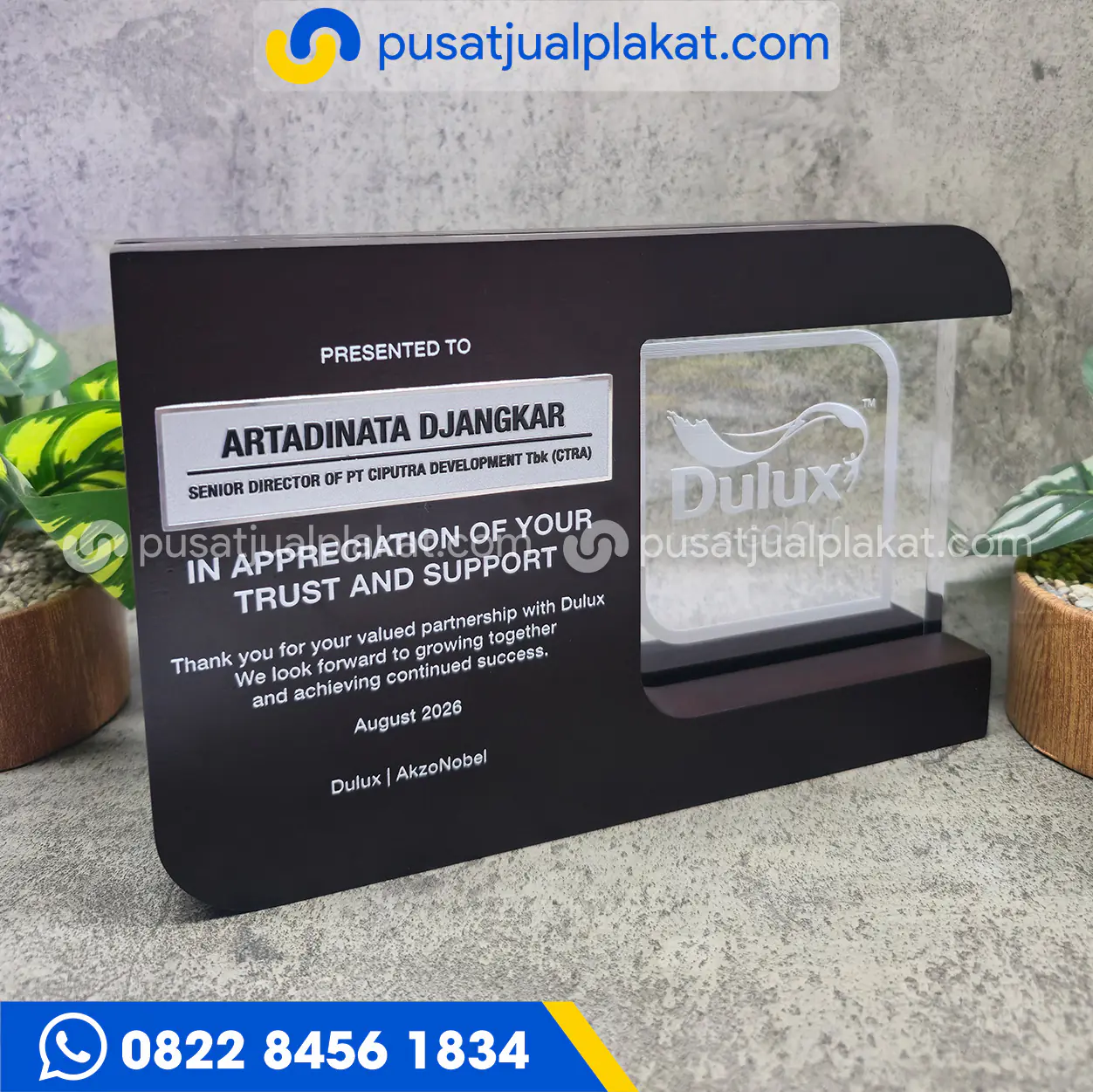 Jual Plakat Kayu Kombinasi Akrilik Grafir Dulux Profesional dan Eksklusif
