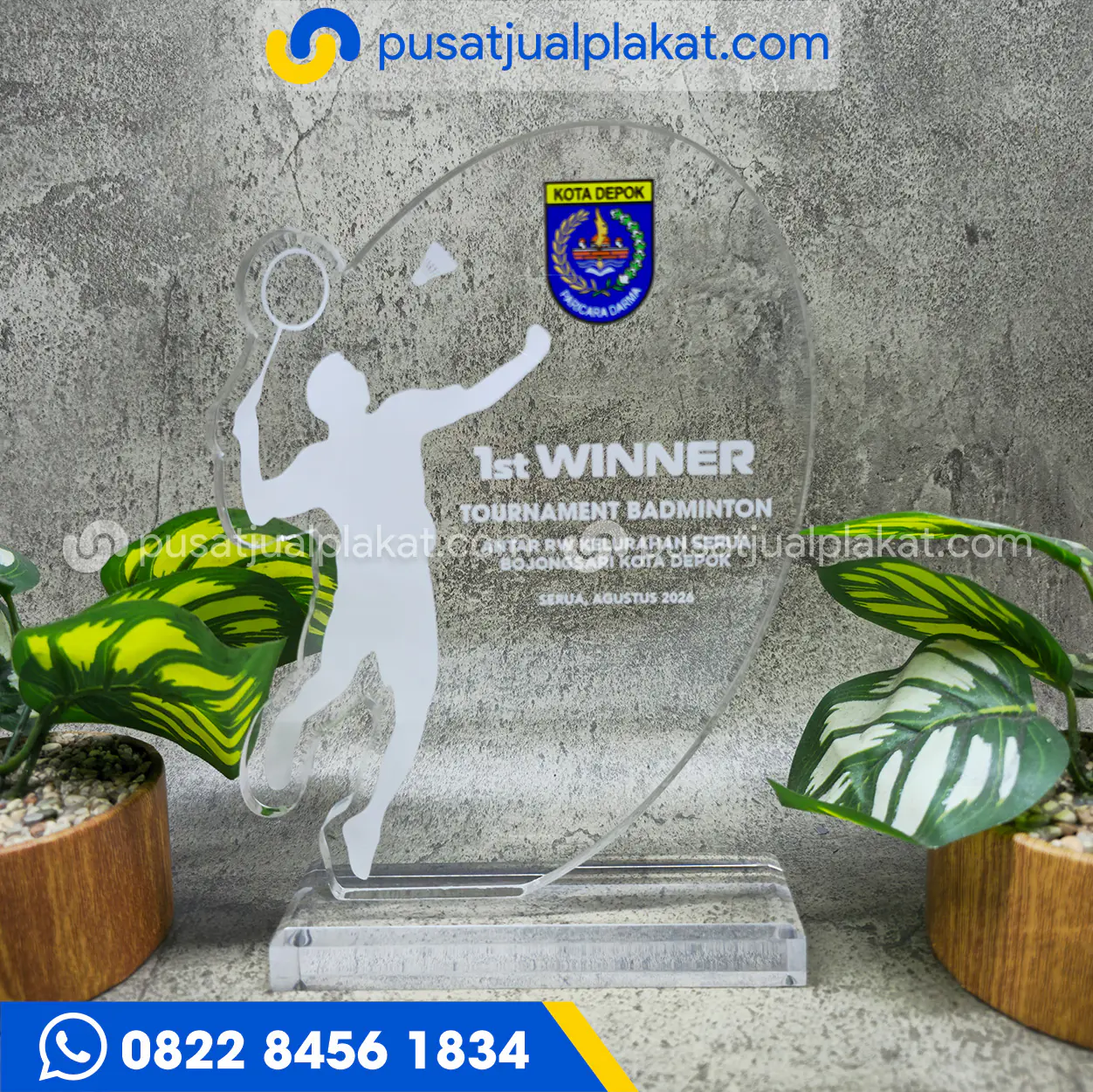 Jual Plakat Bulu Tangkis Akrilik Custom Profesional dan Eksklusif