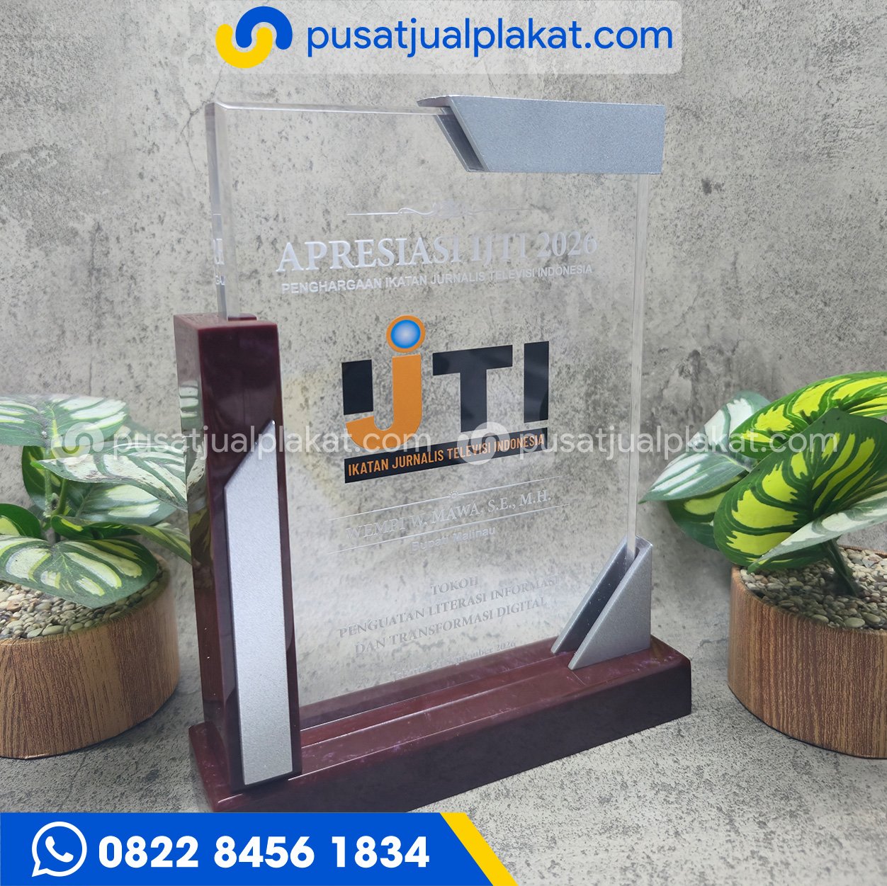 Jual Plakat Penghargaan IJTI Custom Profesional dan Eksklusif
